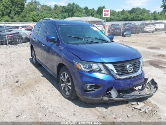 nissan pathfinder 2017 5n1dr2mm8hc668456