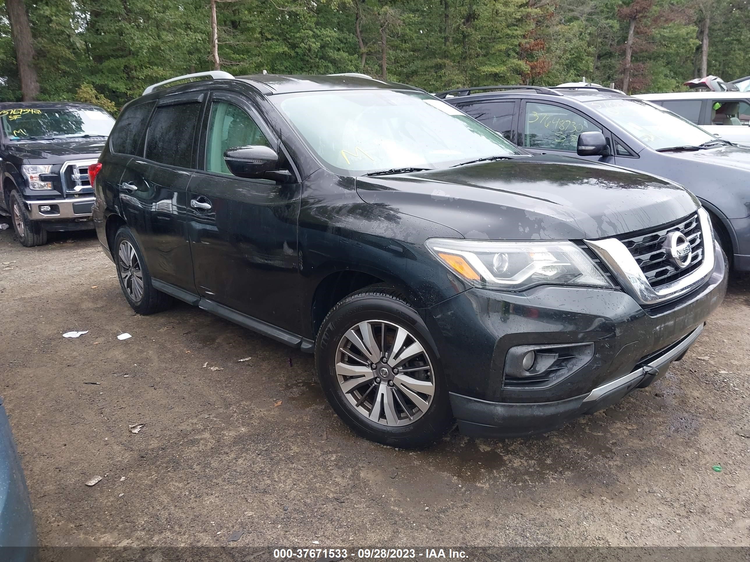 nissan pathfinder 2017 5n1dr2mn0hc664894