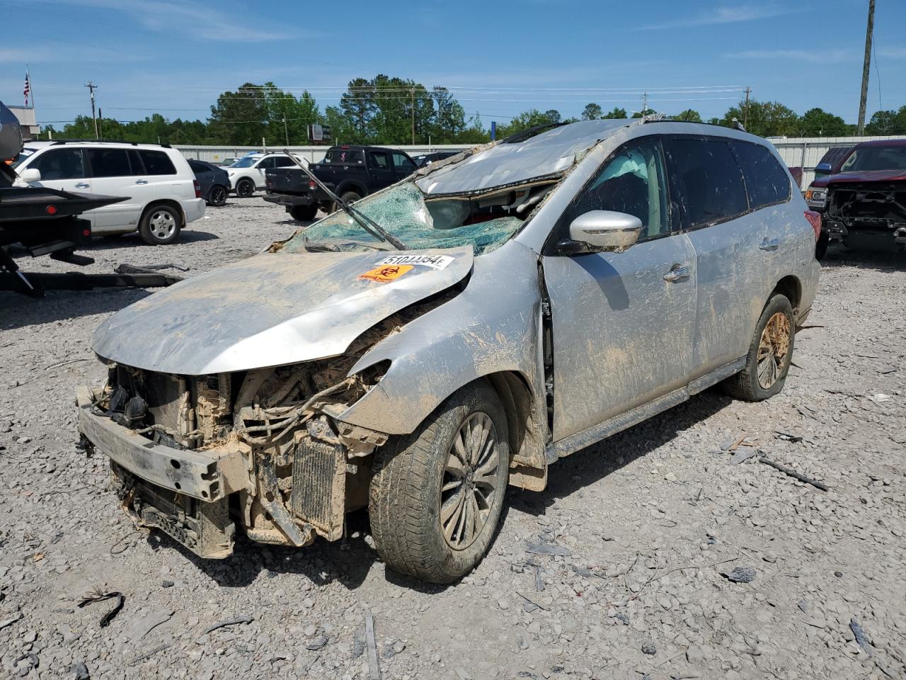 nissan pathfinder 2018 5n1dr2mn0jc605267