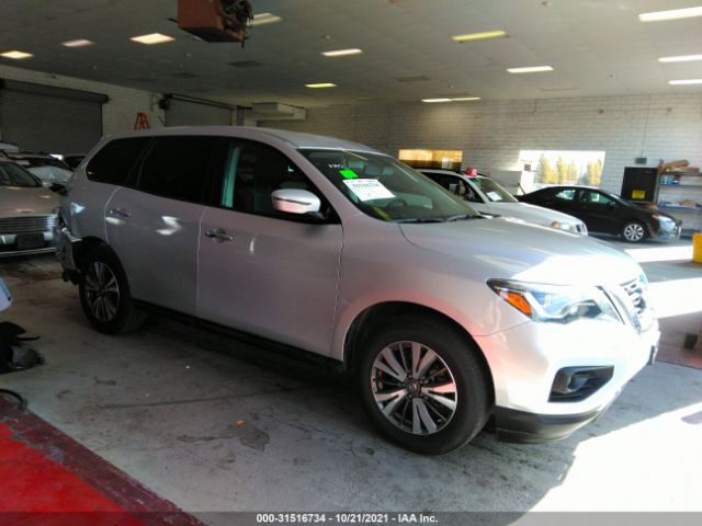 nissan pathfinder 2017 5n1dr2mn2hc651886