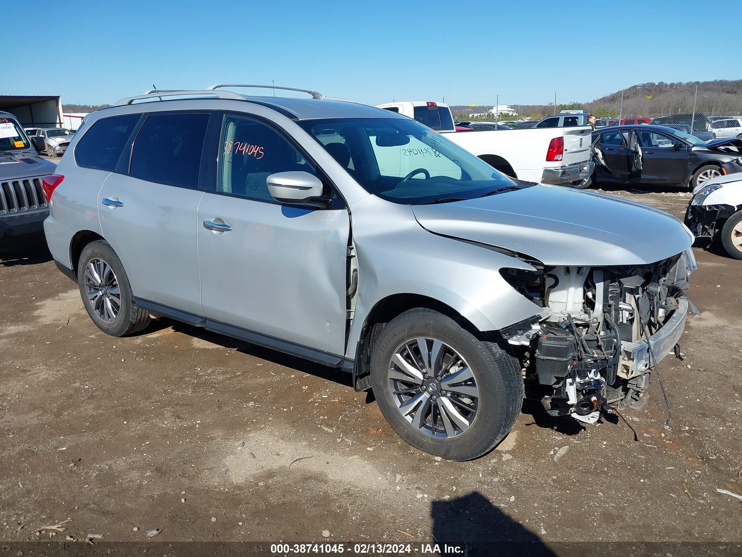 nissan pathfinder 2018 5n1dr2mn2jc664465