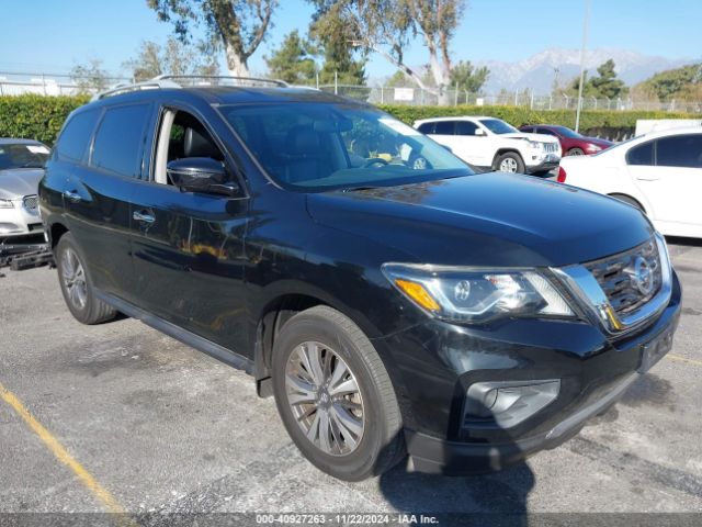 nissan pathfinder 2017 5n1dr2mn3hc616953