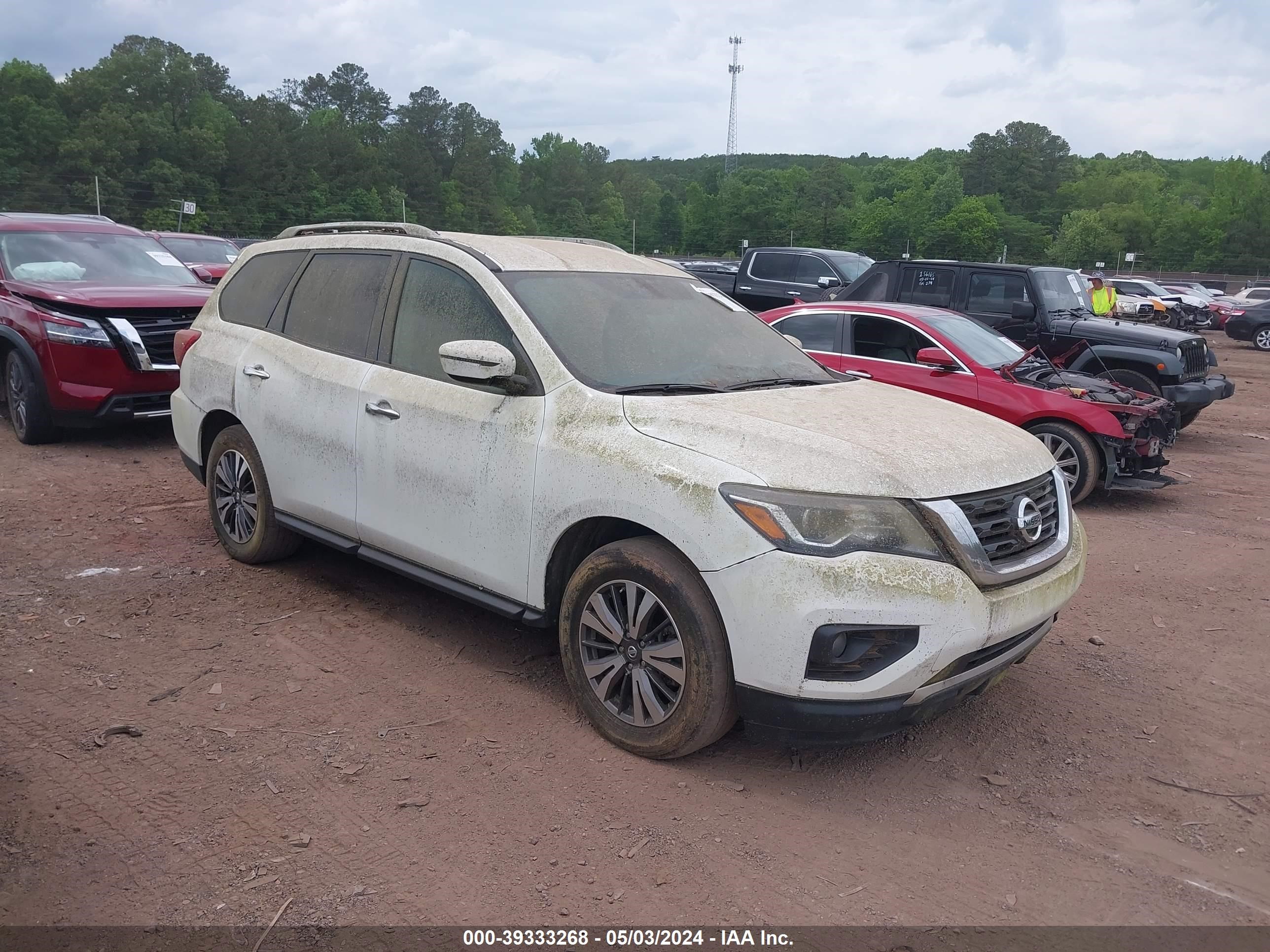 nissan pathfinder 2017 5n1dr2mn3hc634532