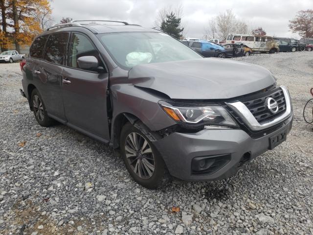 nissan pathfinder 2017 5n1dr2mn3hc679812