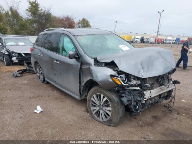 nissan pathfinder 2017 5n1dr2mn4hc661366