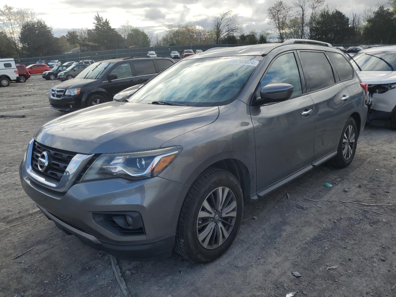 nissan pathfinder 2017 5n1dr2mn4hc666485