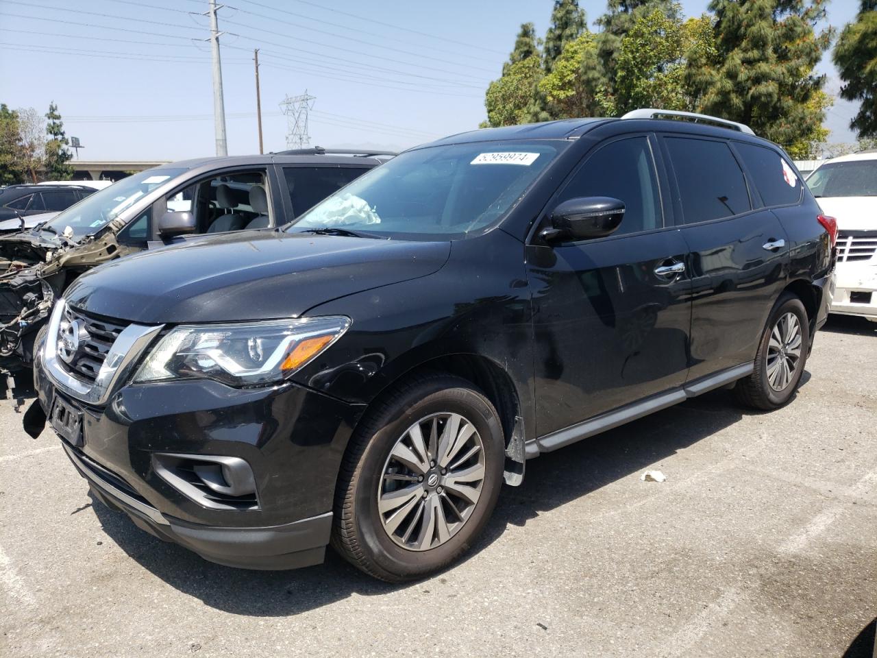 nissan pathfinder 2017 5n1dr2mn5hc912184