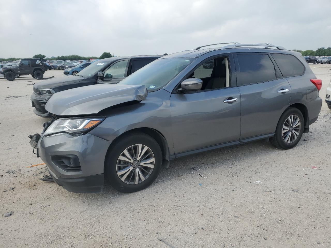 nissan pathfinder 2019 5n1dr2mn5kc653784