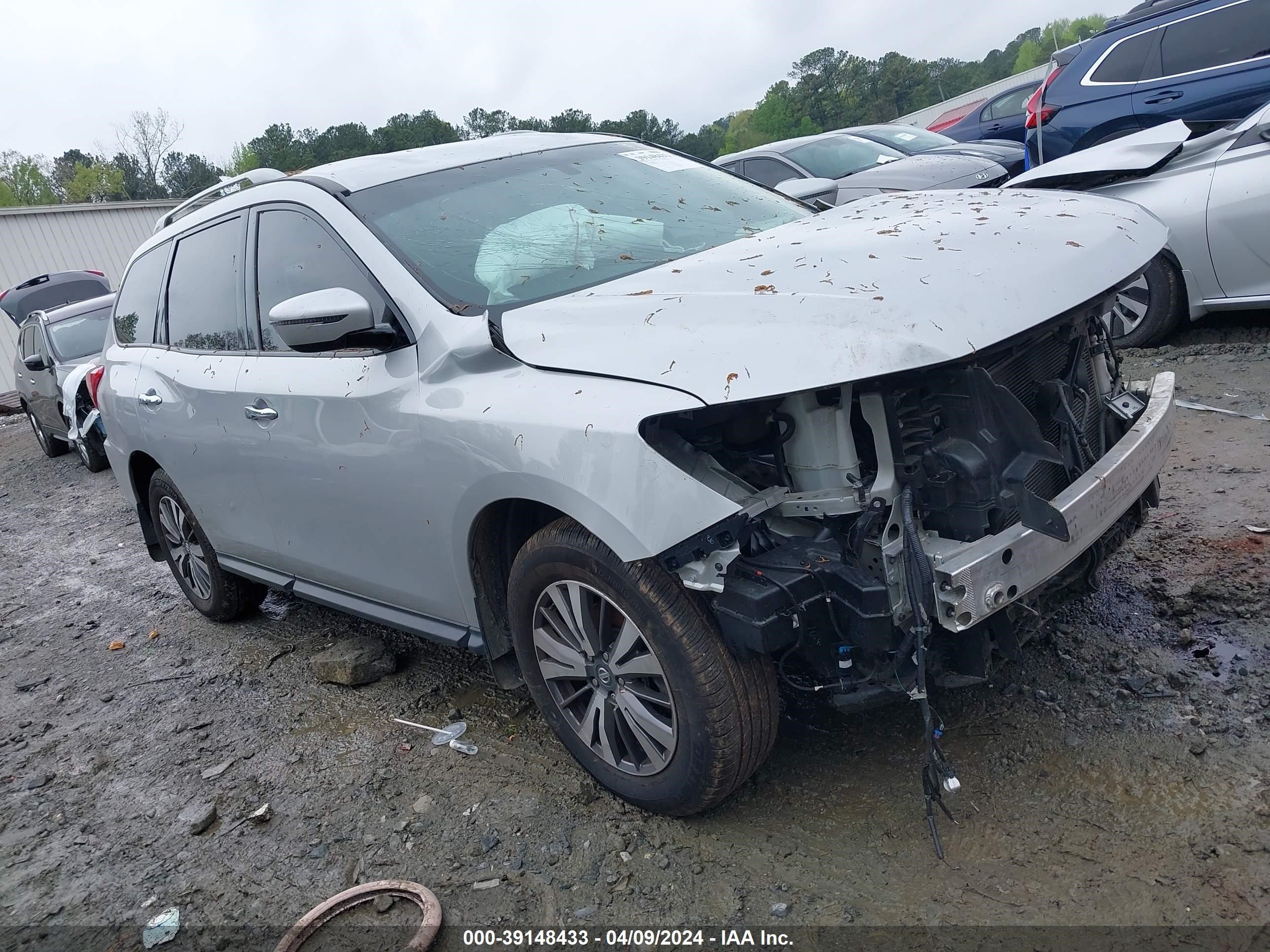 nissan pathfinder 2017 5n1dr2mn6hc909293