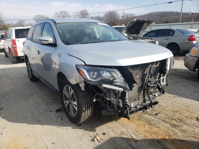 nissan pathfinder 2017 5n1dr2mn7hc651687