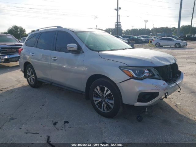 nissan pathfinder 2017 5n1dr2mn8hc601090