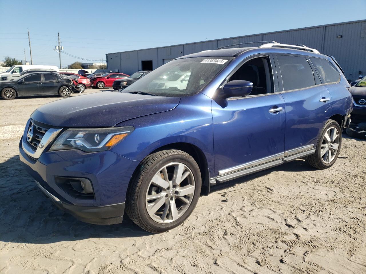 nissan pathfinder 2018 5n1dr2mn8jc670514