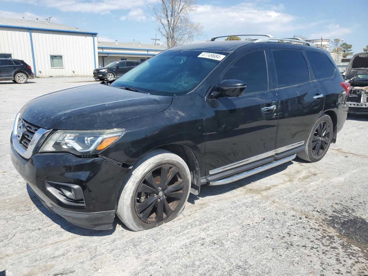 nissan pathfinder 2017 5n1dr2mn9hc668782