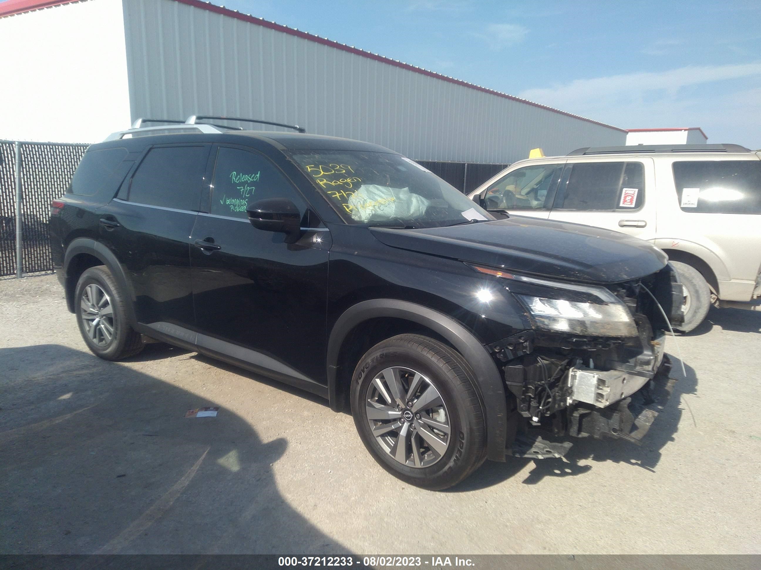 nissan pathfinder 2023 5n1dr3cc9pc215511