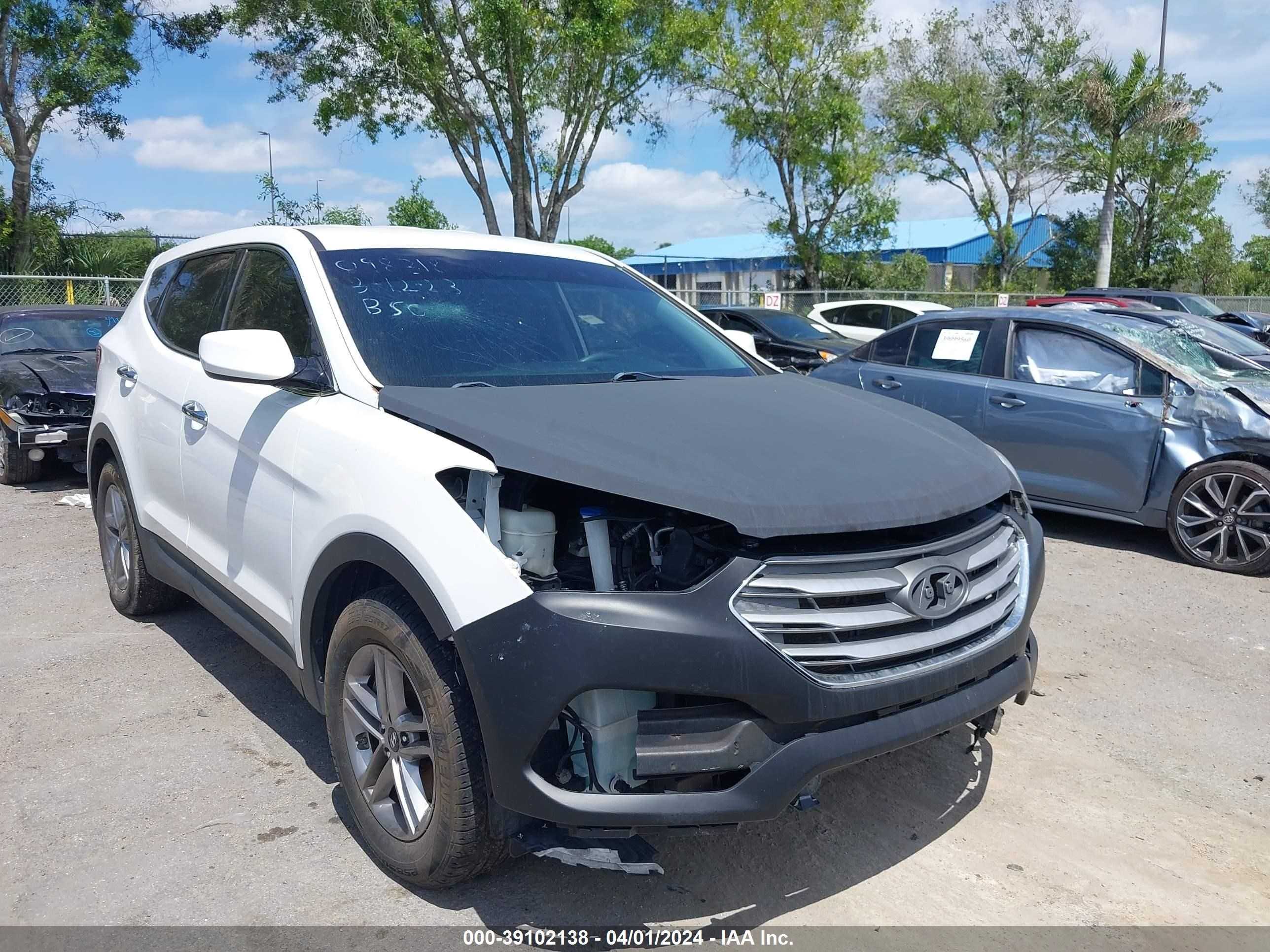 hyundai santa fe 2018 5nmzt3lb4jh098318