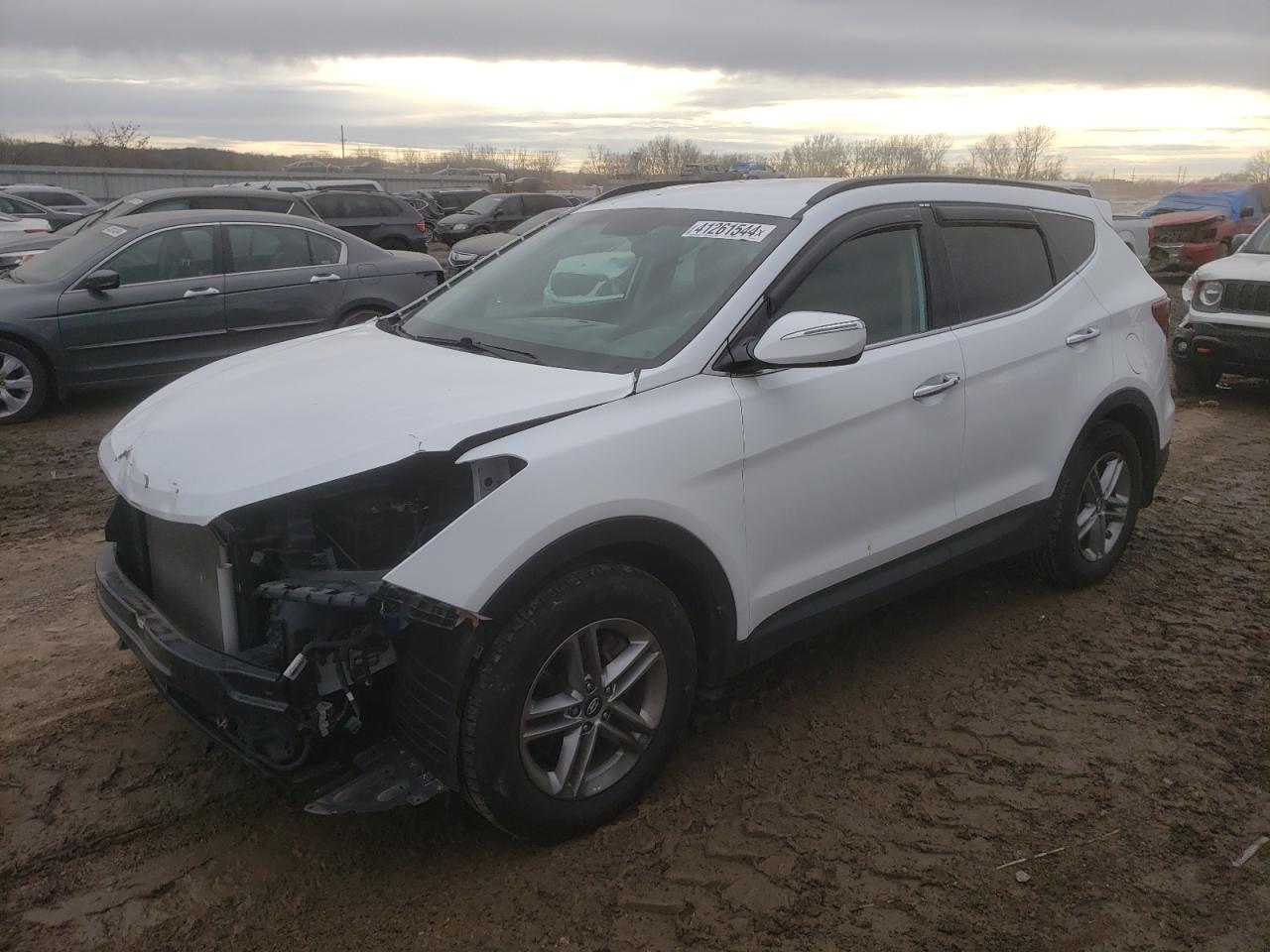 hyundai santa fe 2018 5nmzudlb9jh063454