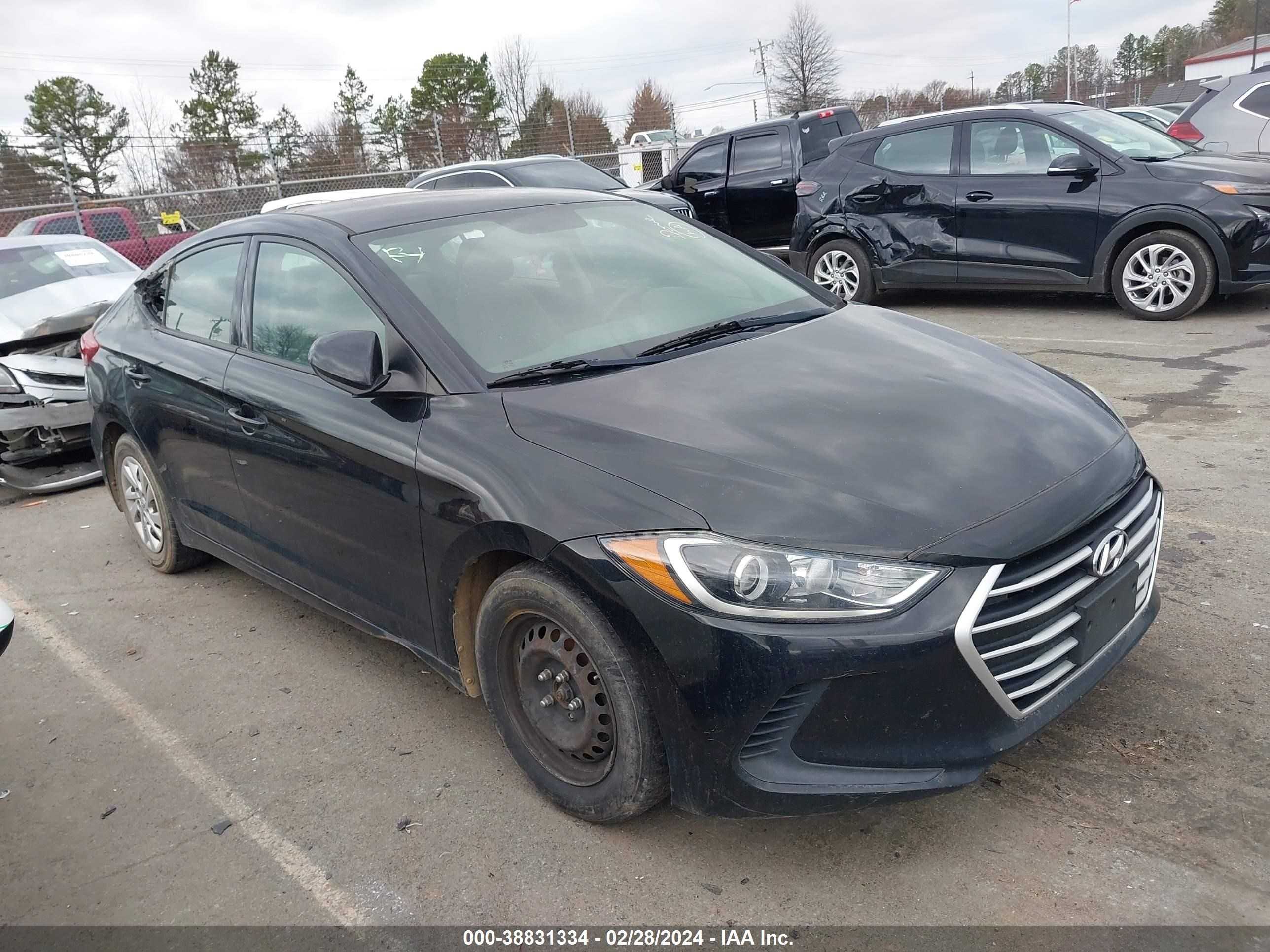 hyundai elantra 2017 5npd74lf7hh105024