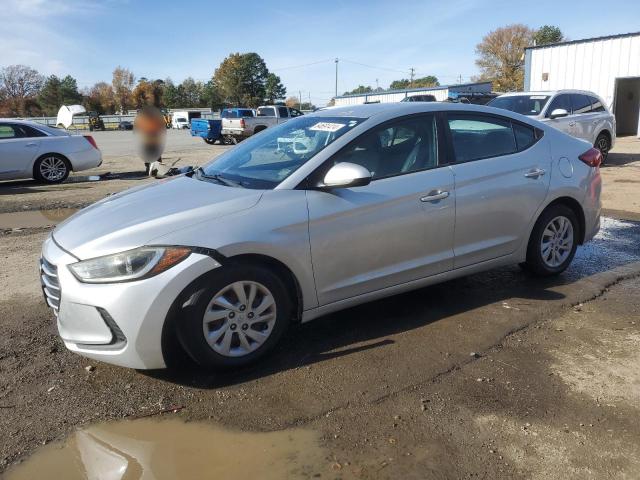 hyundai elantra se 2017 5npd74lf9hh132127