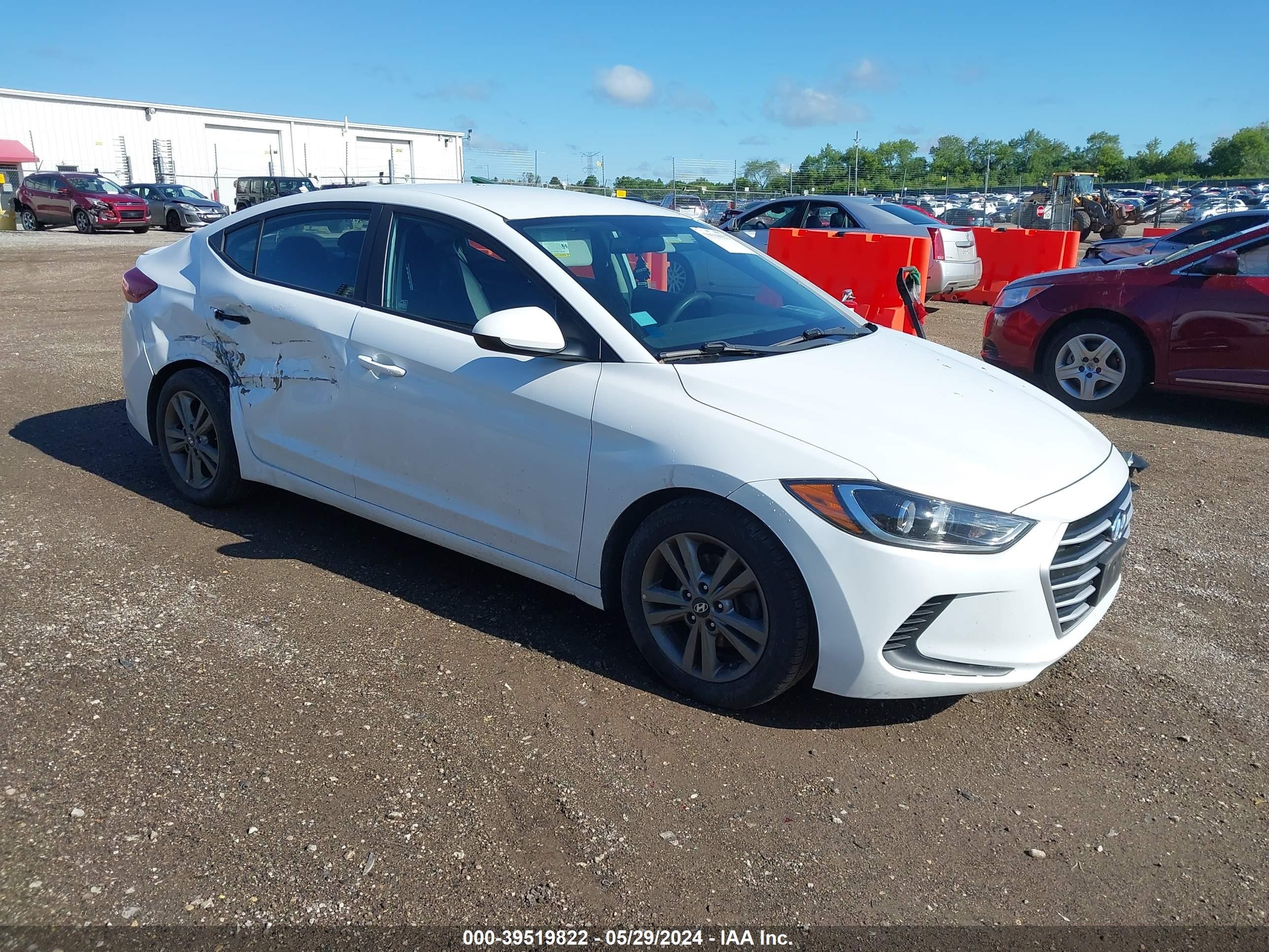 hyundai elantra 2018 5npd84lf0jh301387