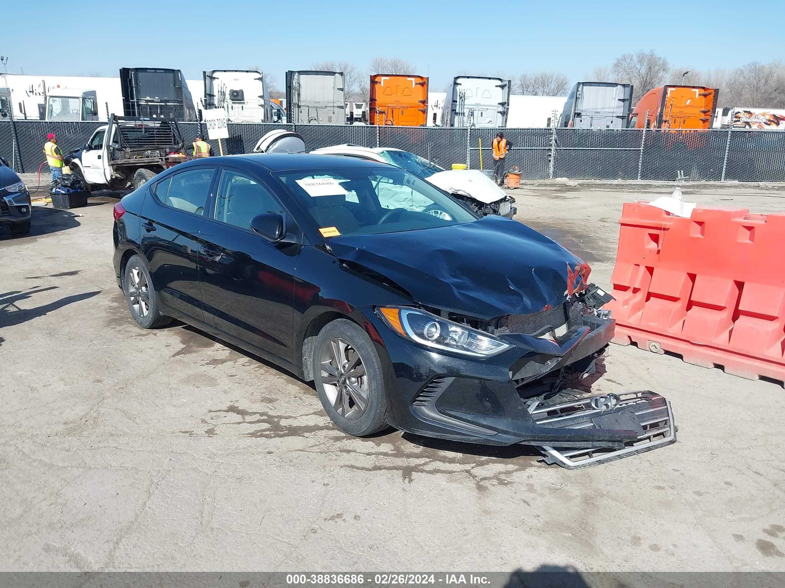 hyundai elantra 2018 5npd84lf0jh396243