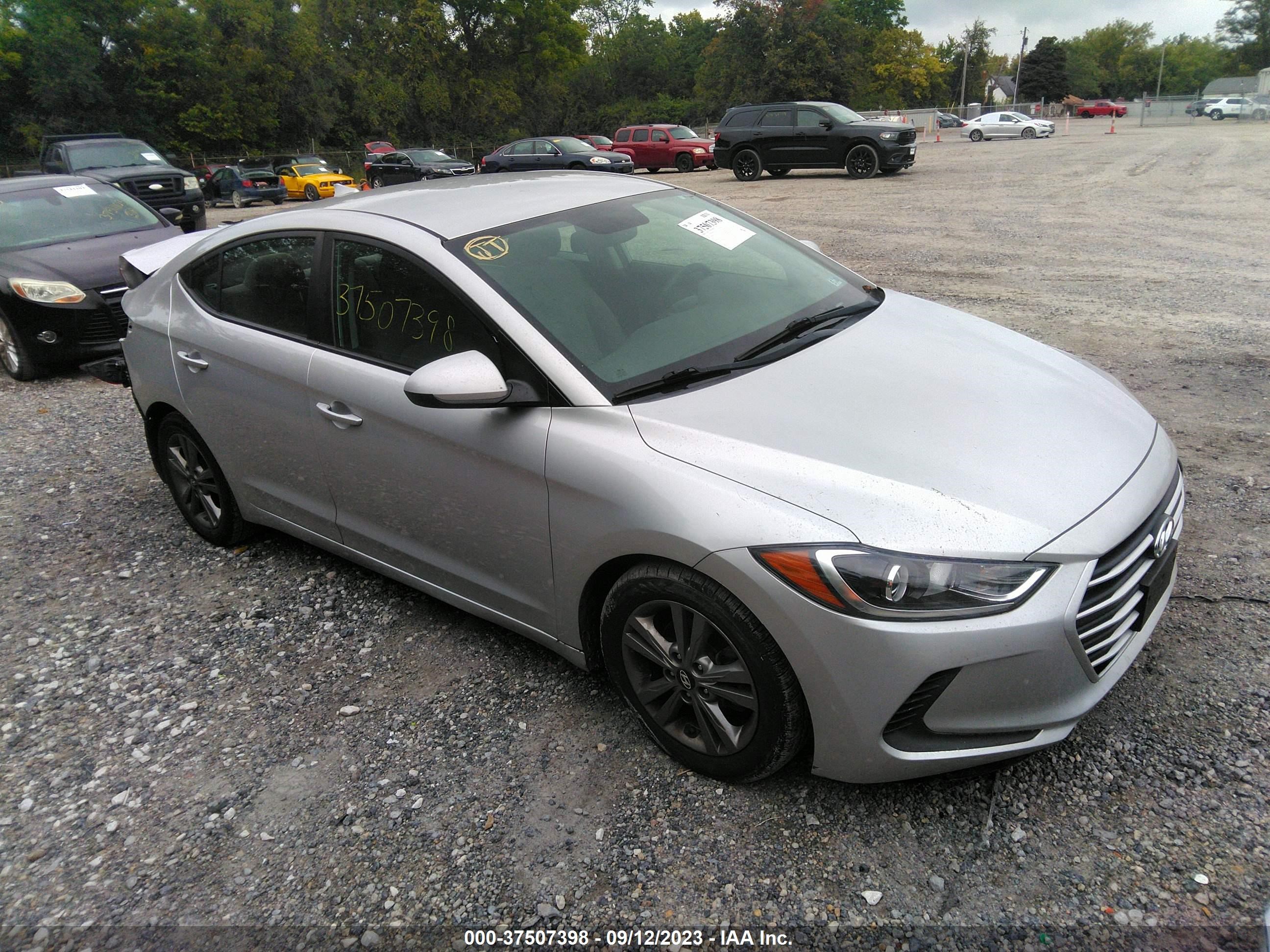 hyundai elantra 2018 5npd84lf1jh377412