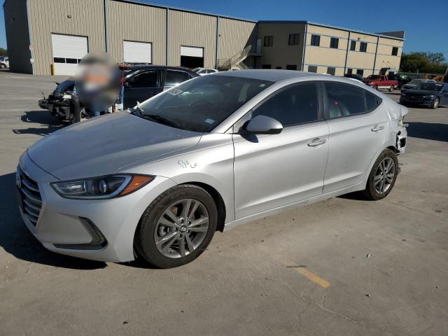 hyundai elantra se 2017 5npd84lf2hh011033