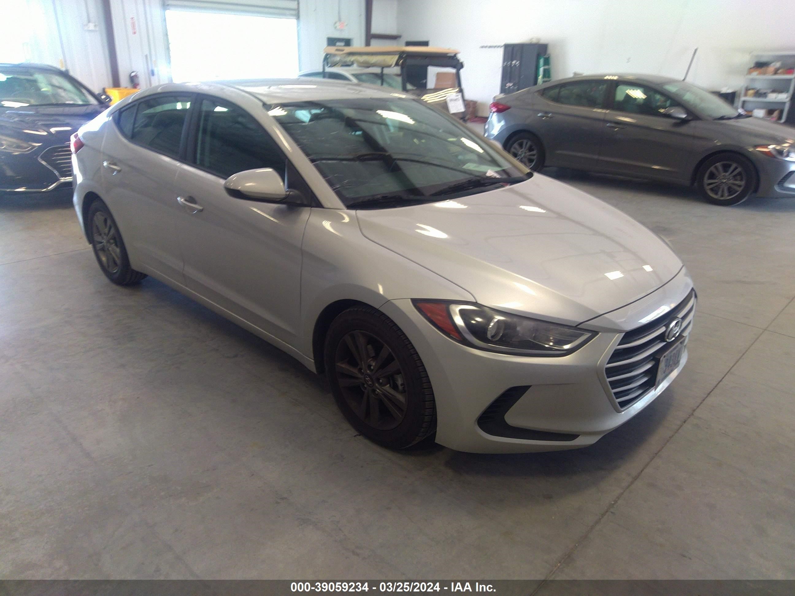 hyundai elantra 2018 5npd84lf2jh375653