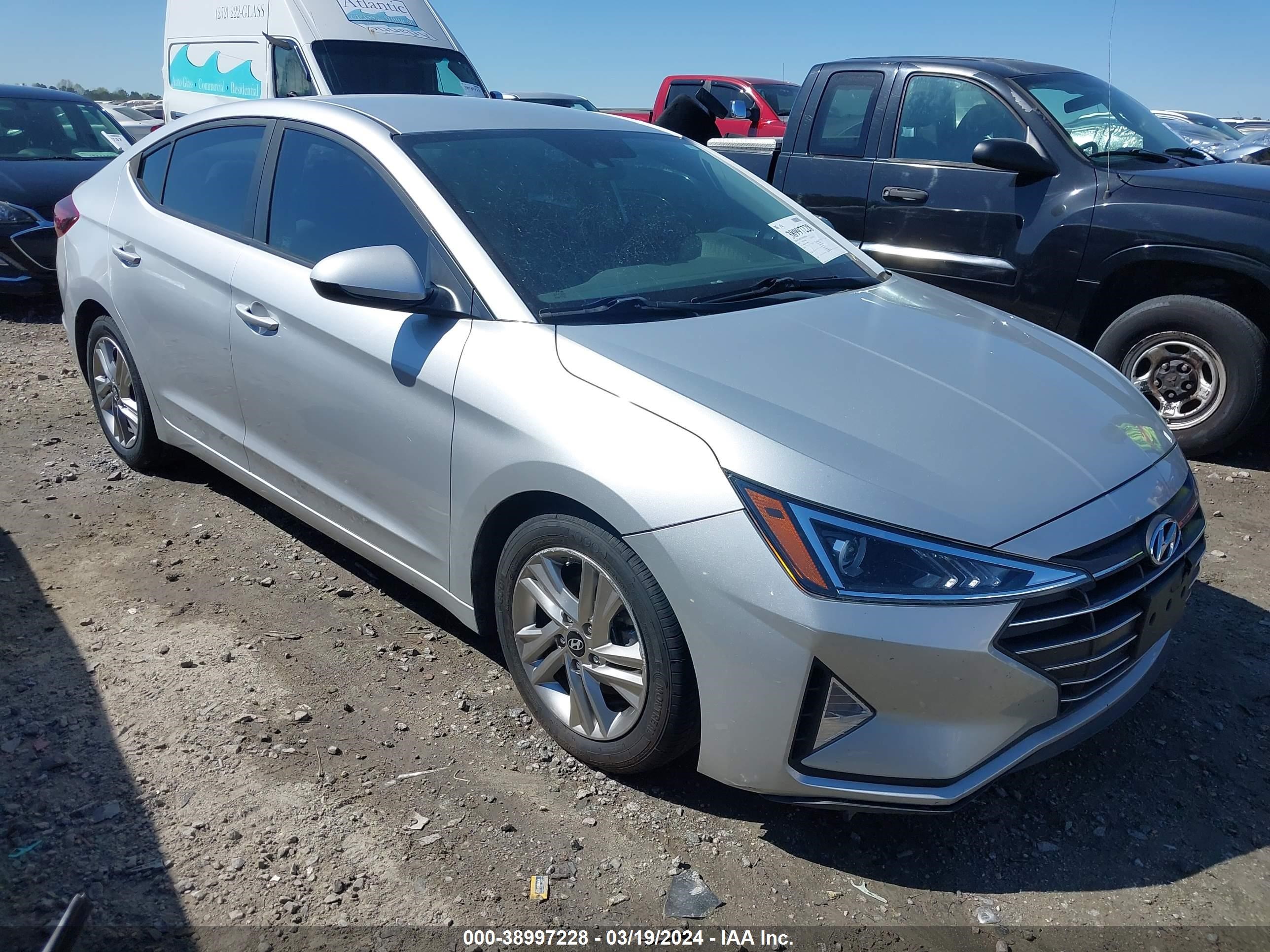 hyundai elantra 2019 5npd84lf4kh408198