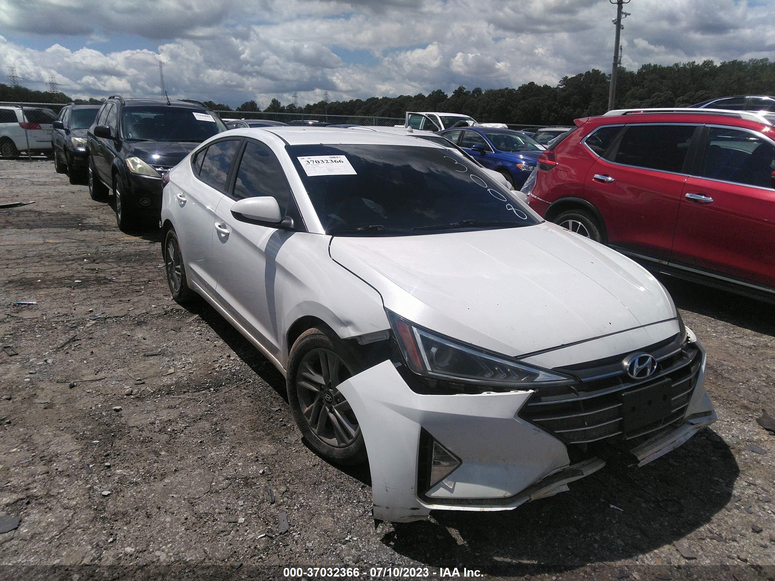 hyundai elantra 2019 5npd84lf4kh423008