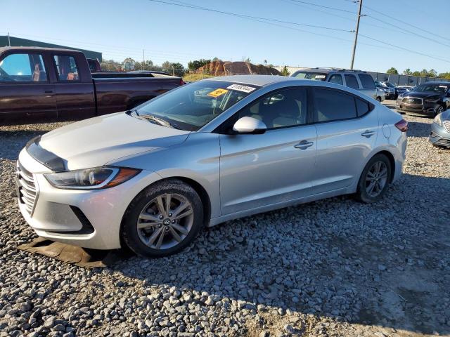 hyundai elantra se 2018 5npd84lf5jh384203