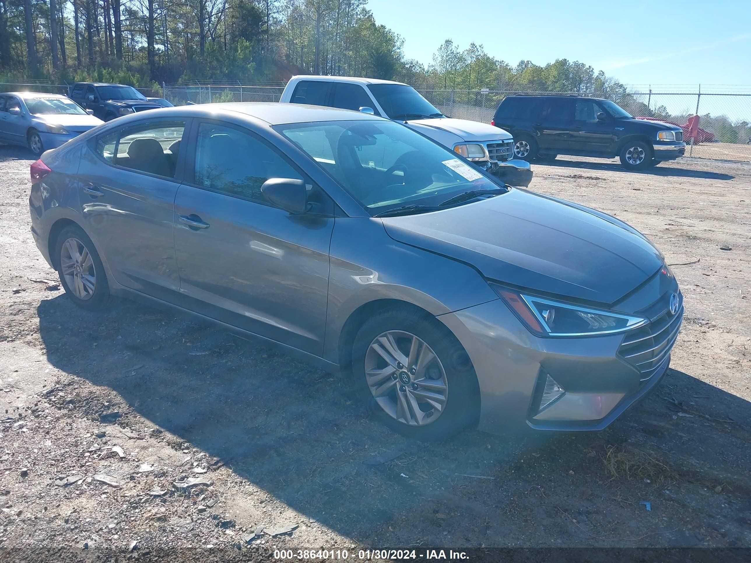 hyundai elantra 2020 5npd84lf5lh526102