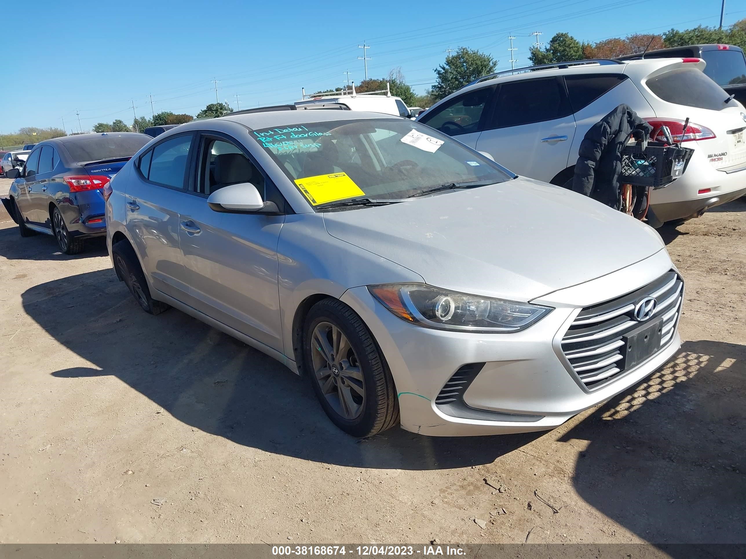 hyundai elantra 2018 5npd84lf8jh225403