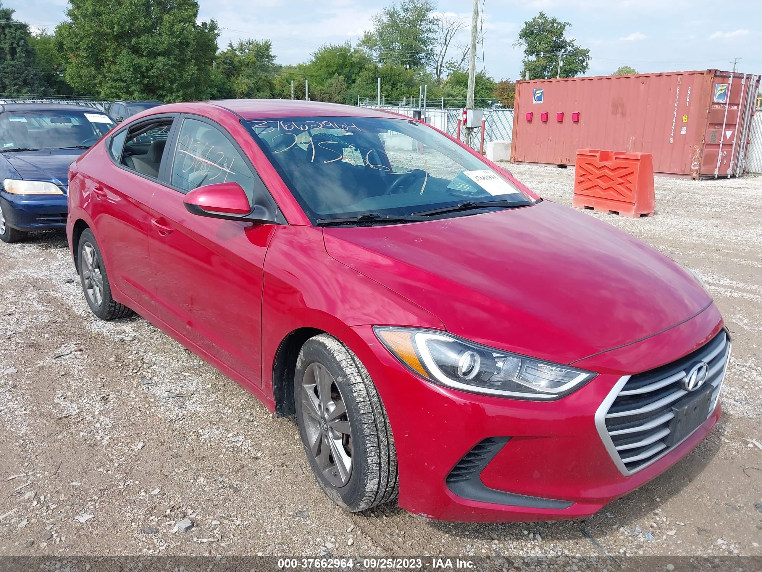 hyundai elantra 2018 5npd84lf8jh320138