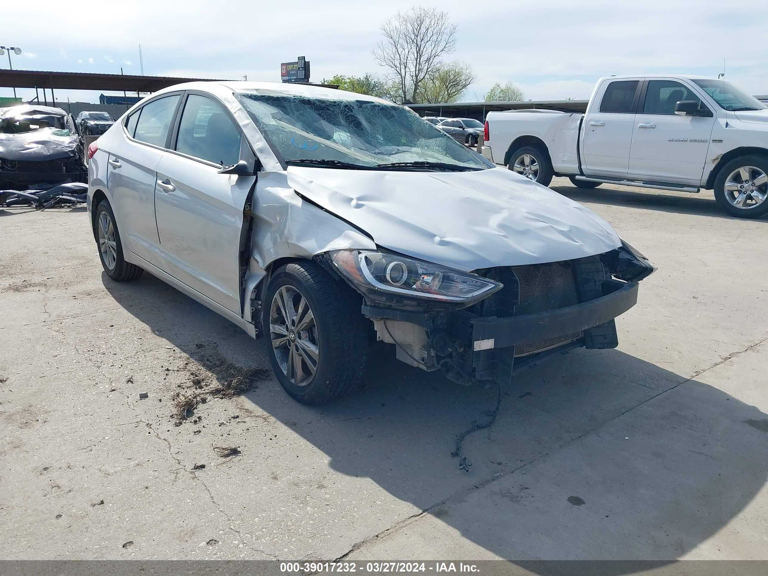 hyundai elantra 2017 5npd84lfxhh044703