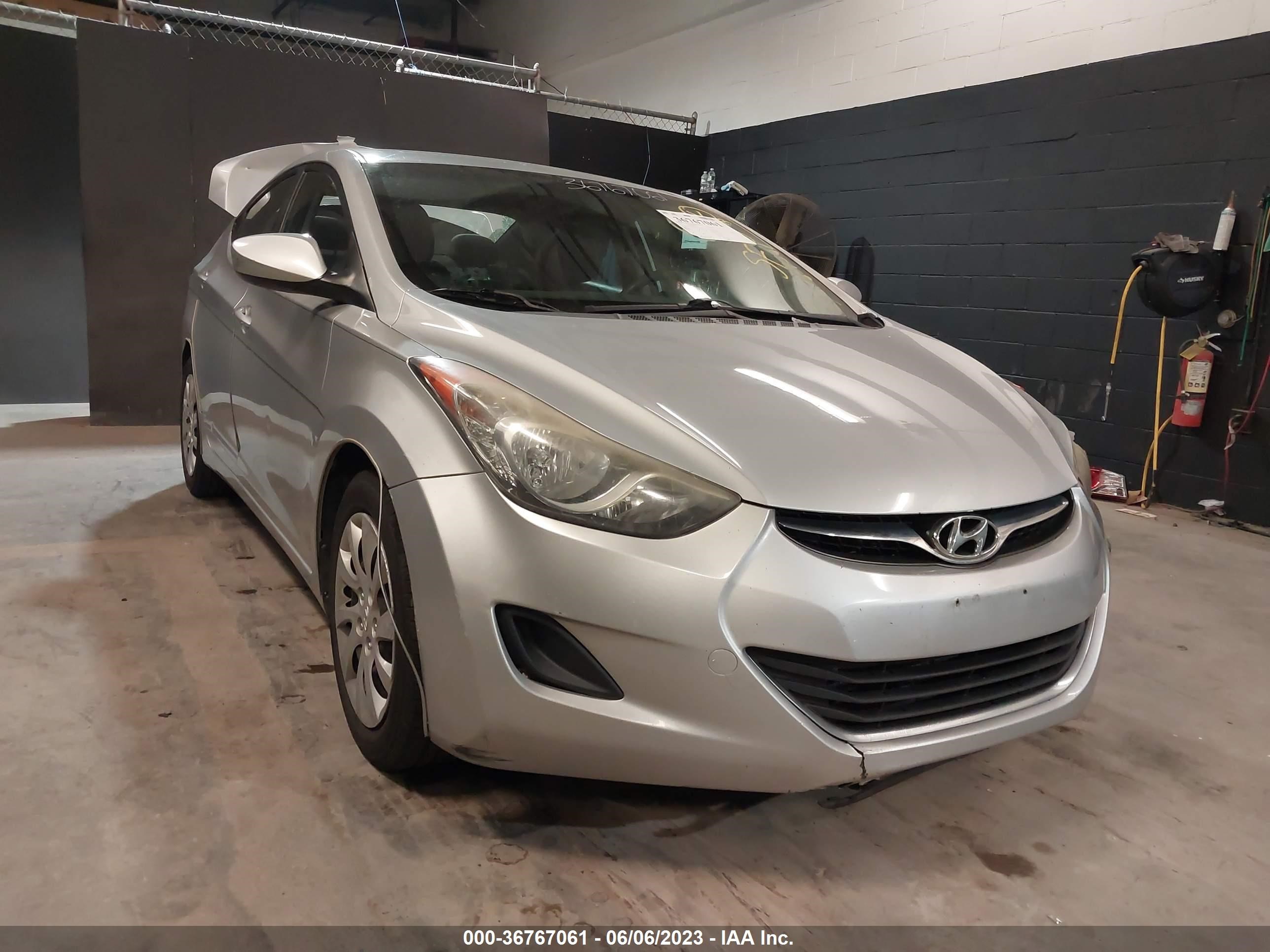 hyundai elantra 2011 5npdh4ae2bh044440