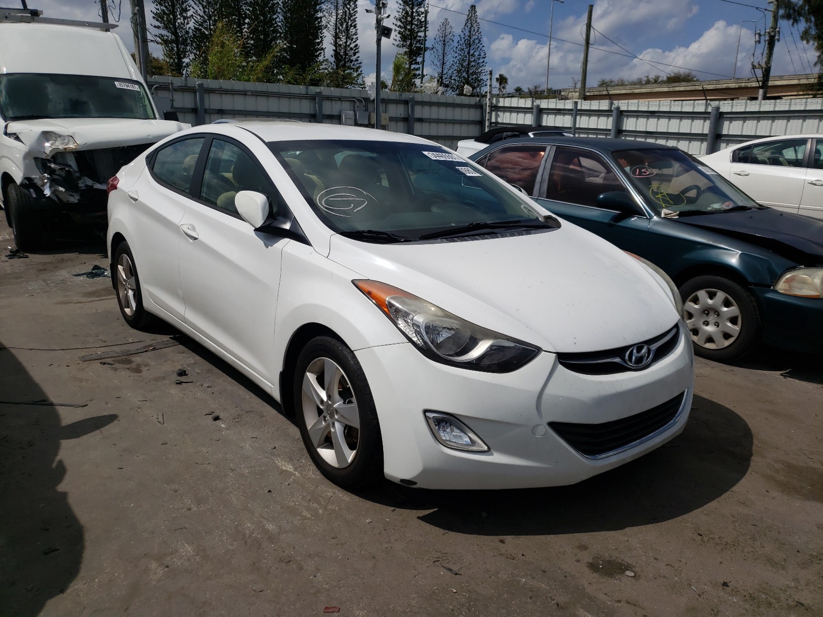 hyundai  2013 5npdh4ae7dh375677