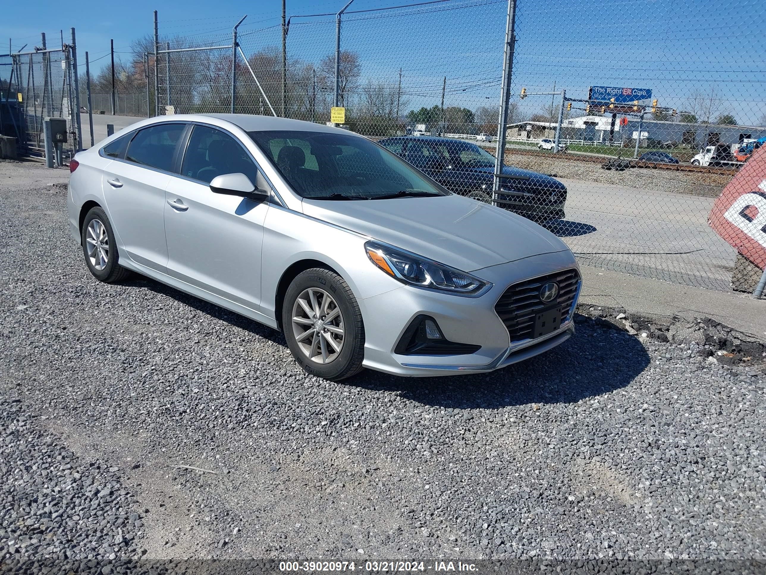 hyundai sonata 2018 5npe24aa3jh673867