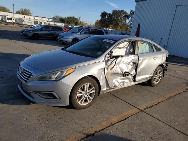 hyundai sonata se 2017 5npe24af0hh470716