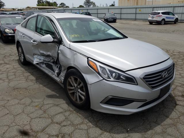 hyundai  2016 5npe24af2gh302557