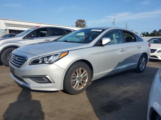 hyundai sonata se 2017 5npe24af3hh518015