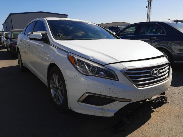 hyundai sonata se 2017 5npe24af4hh575498