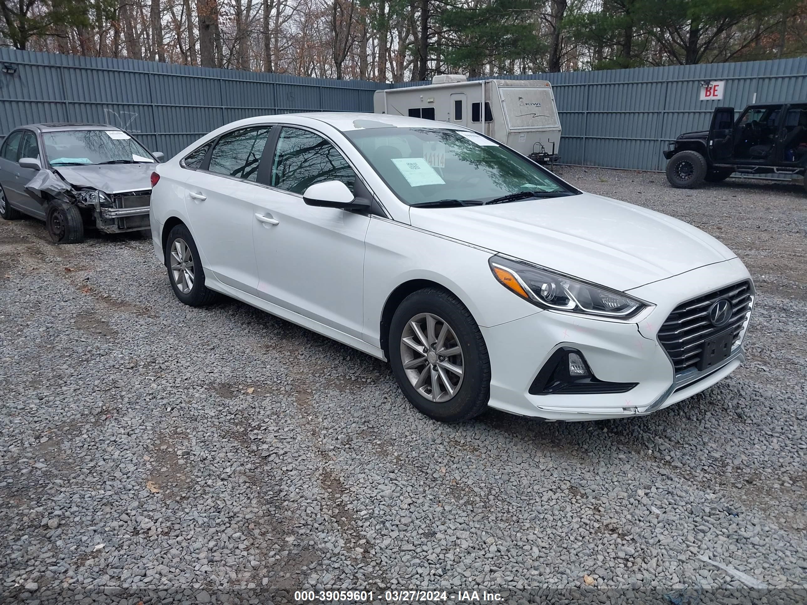 hyundai sonata 2018 5npe24af7jh693714