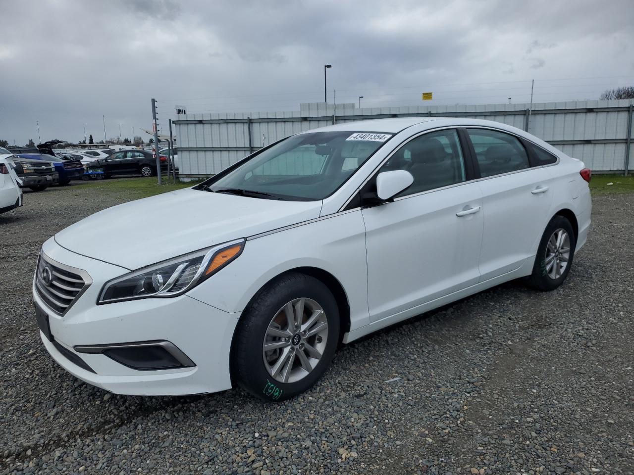 hyundai sonata 2017 5npe24afxhh591737