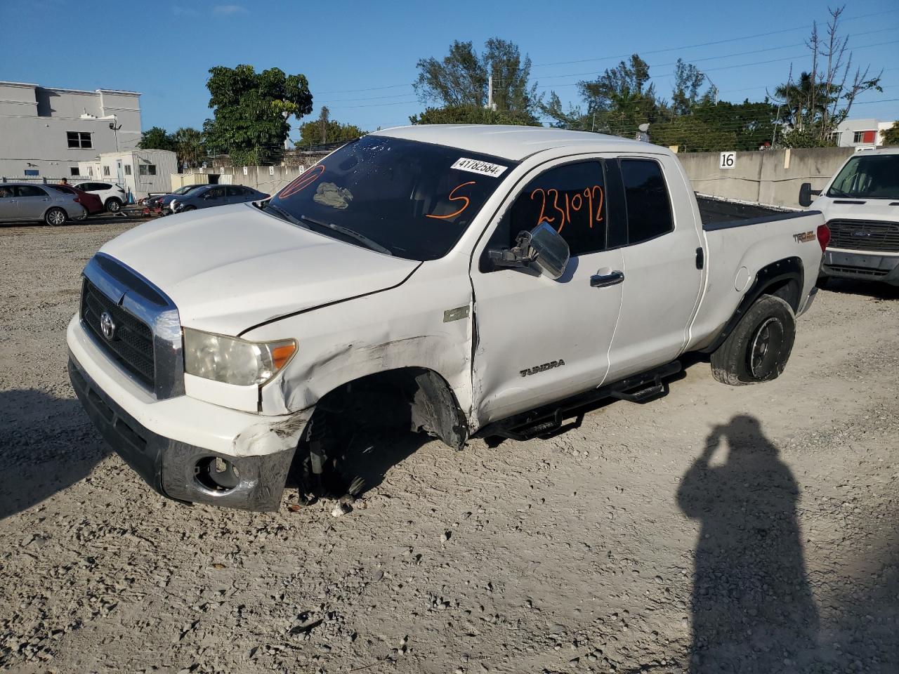 toyota tundra 2008 5tbbv54198s508589