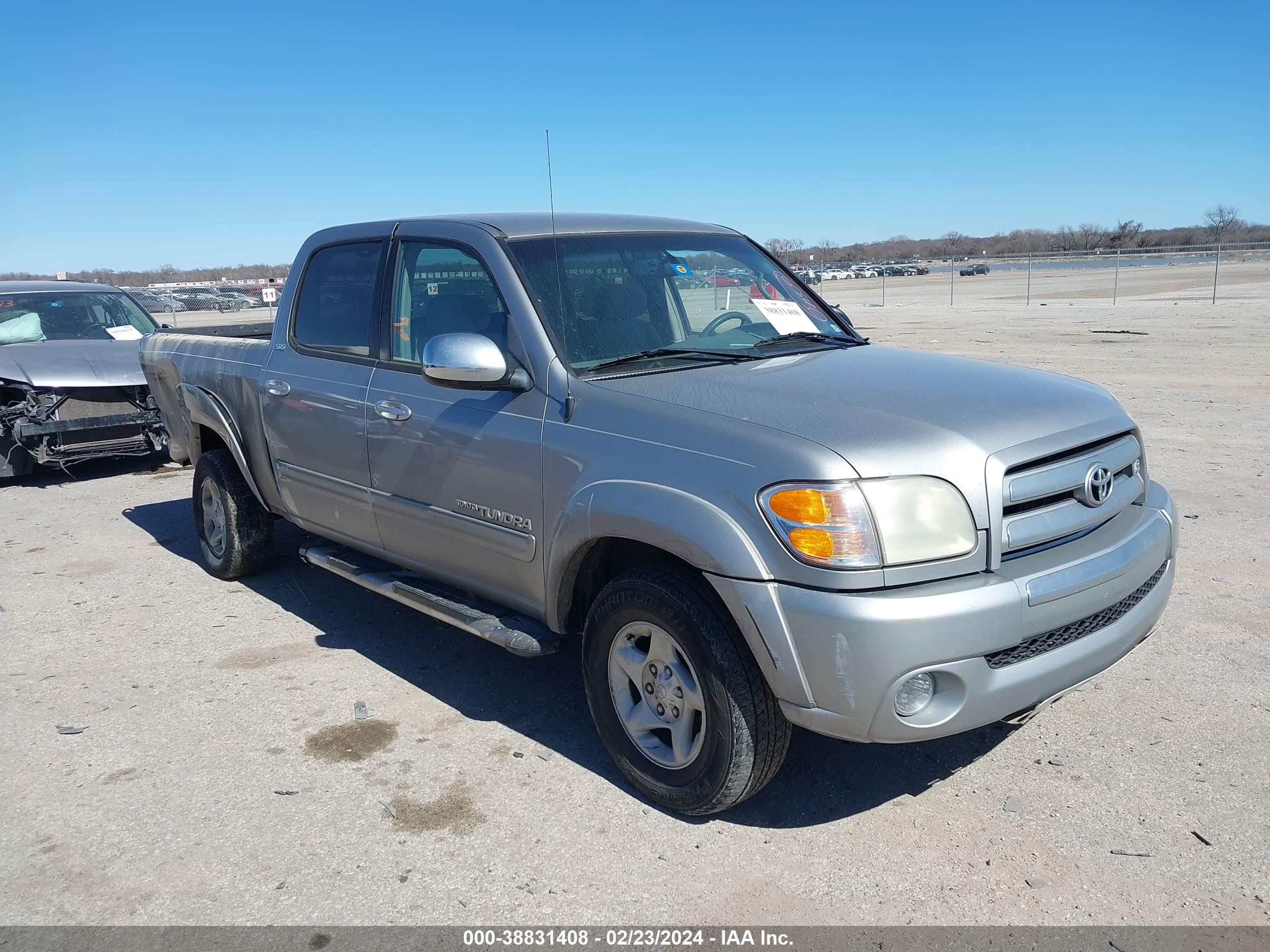 toyota tundra 2004 5tbdt44154s461063