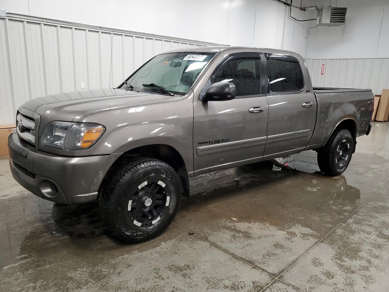 toyota tundra 2005 5tbdt44165s496423