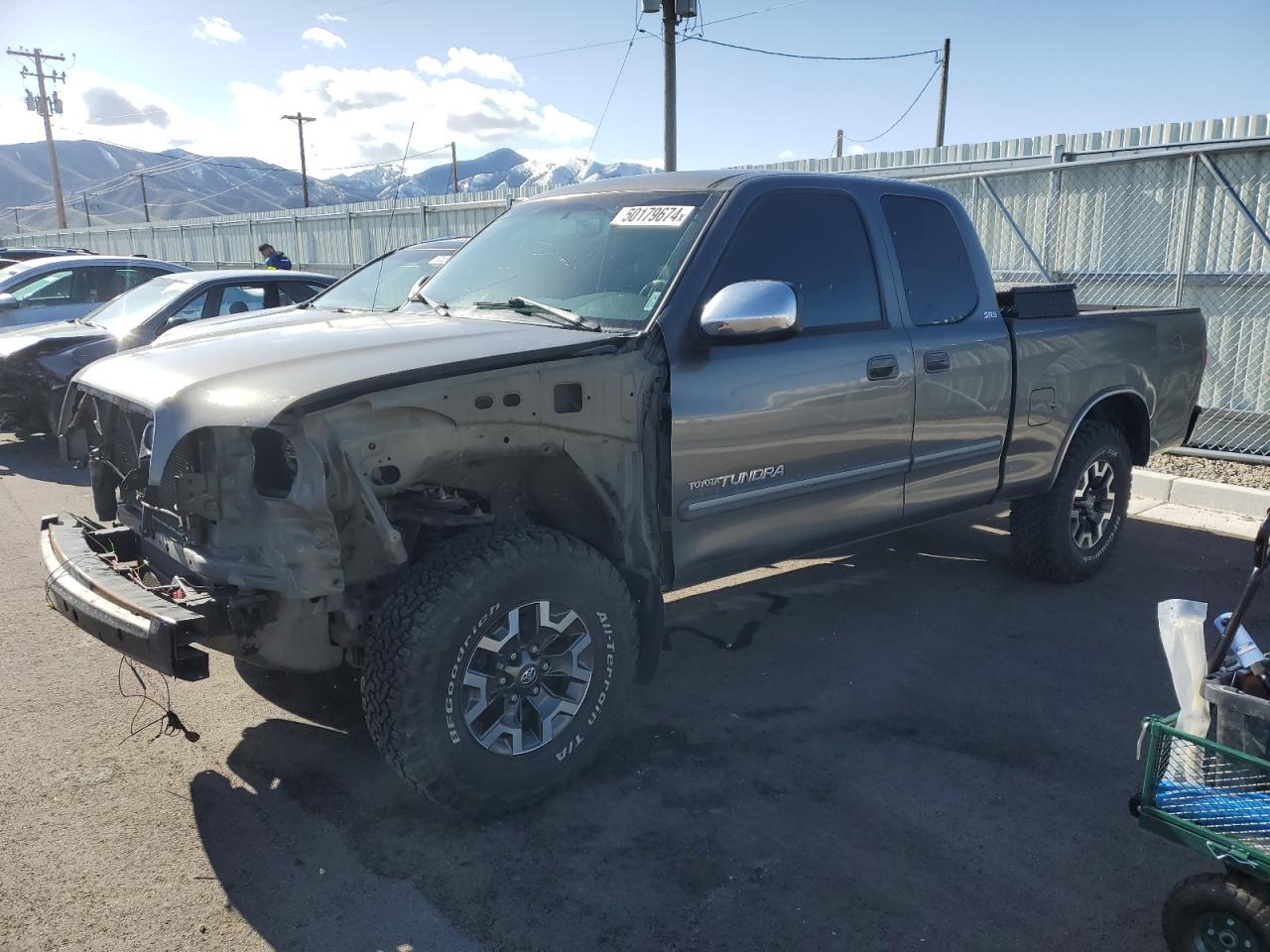 toyota tundra 2004 5tbrn34104s438963