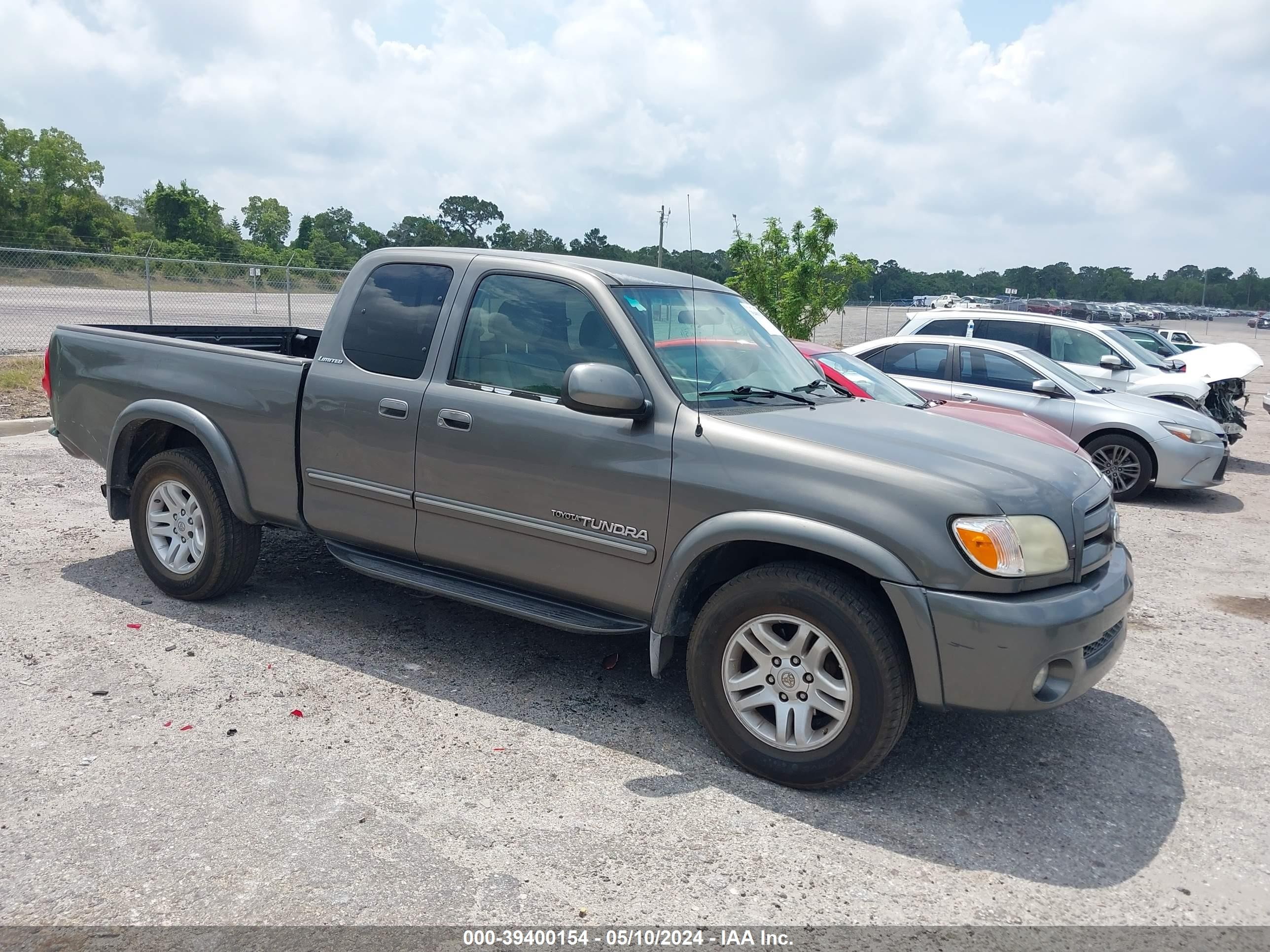 toyota tundra 2005 5tbrt38115s459404