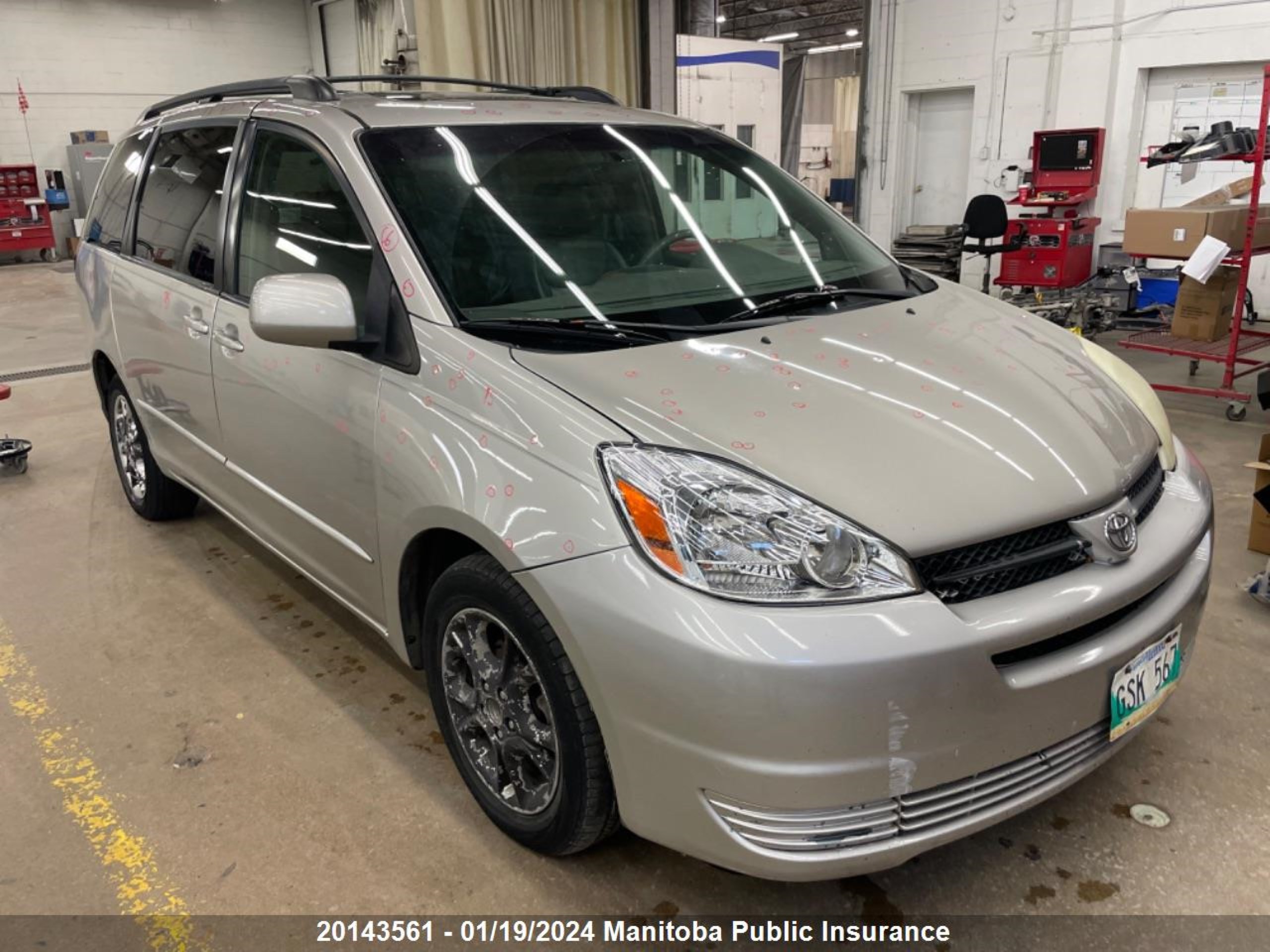 toyota sienna 2004 5tdba22c84s021934