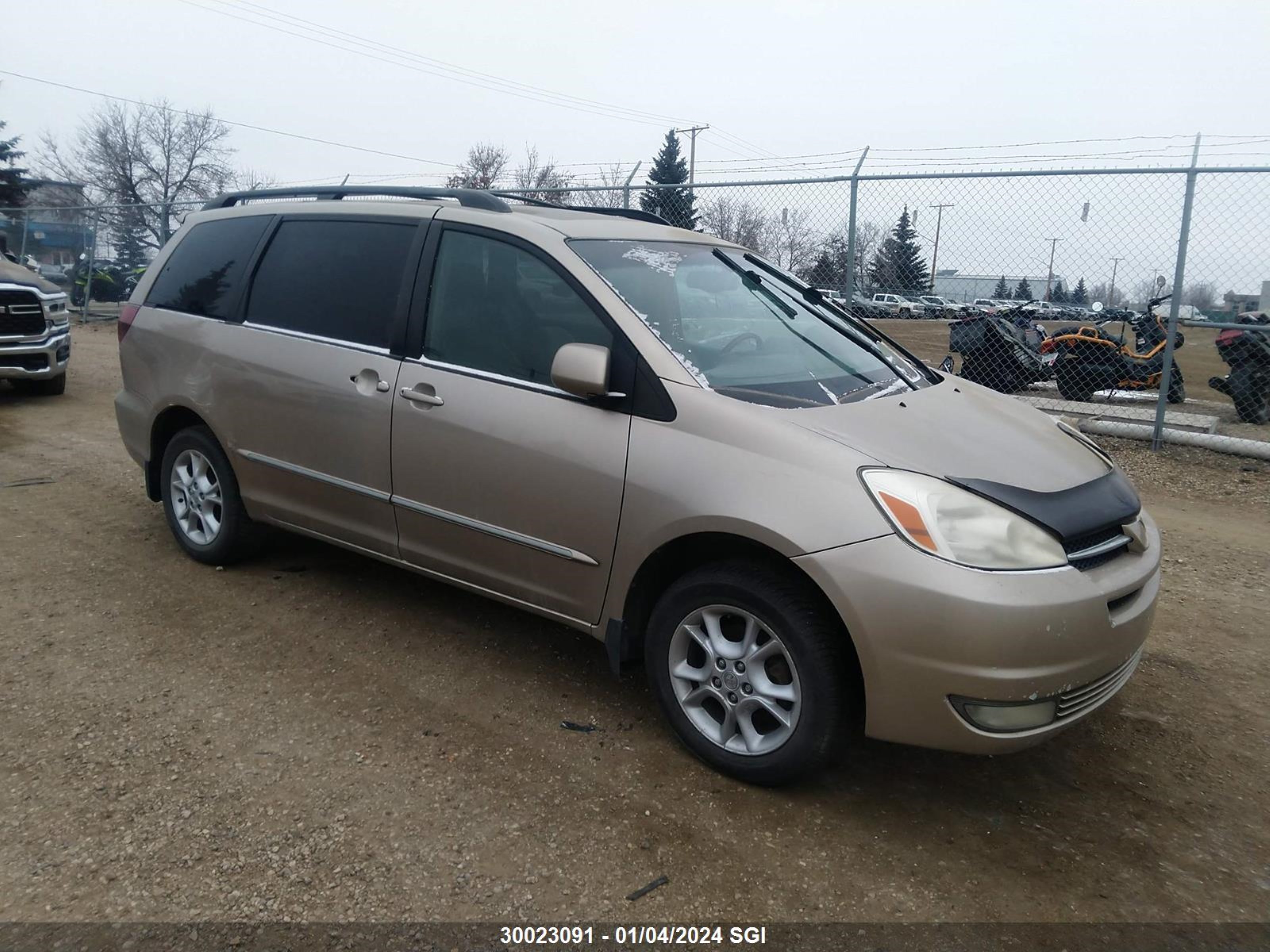 toyota sienna 2005 5tdba22c95s044978